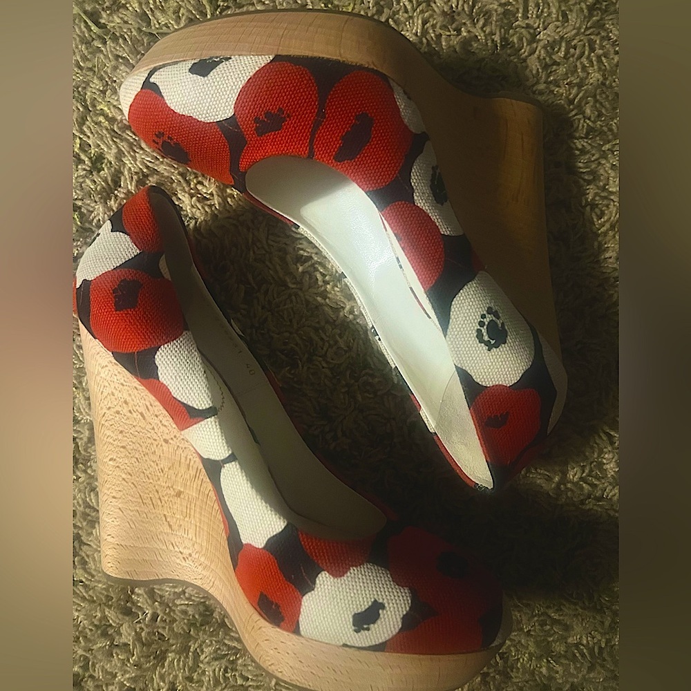 Yves Saint Laurent • EUC | authentic poppy wedges, high heels | size 40 • YSL